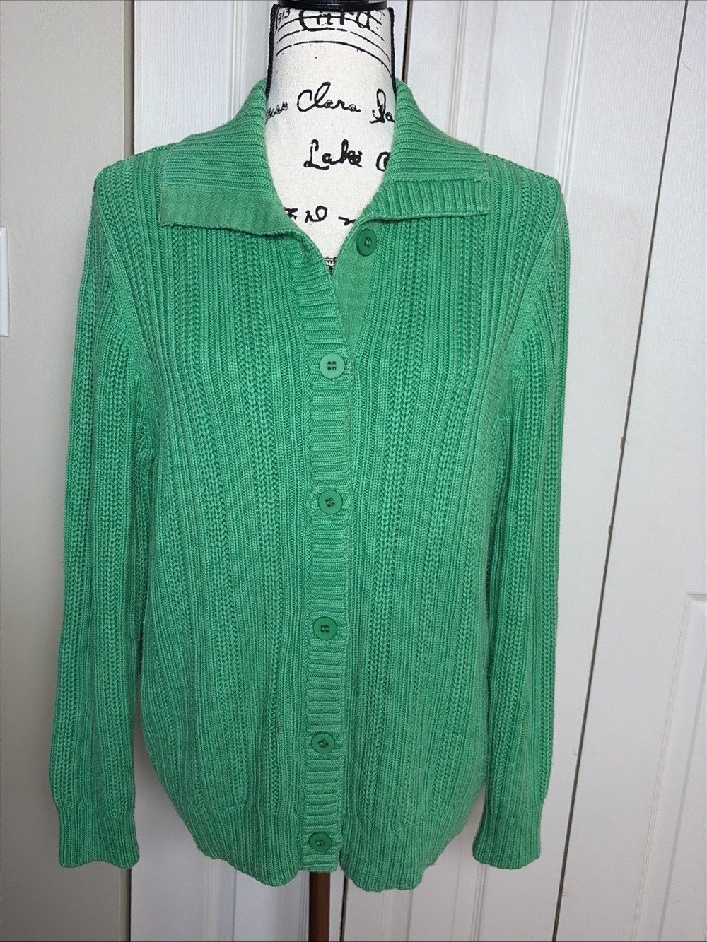 L.L. Bean Womens Cardigan Sweater Sz large Green Cotton Chunky Knit Button Up.